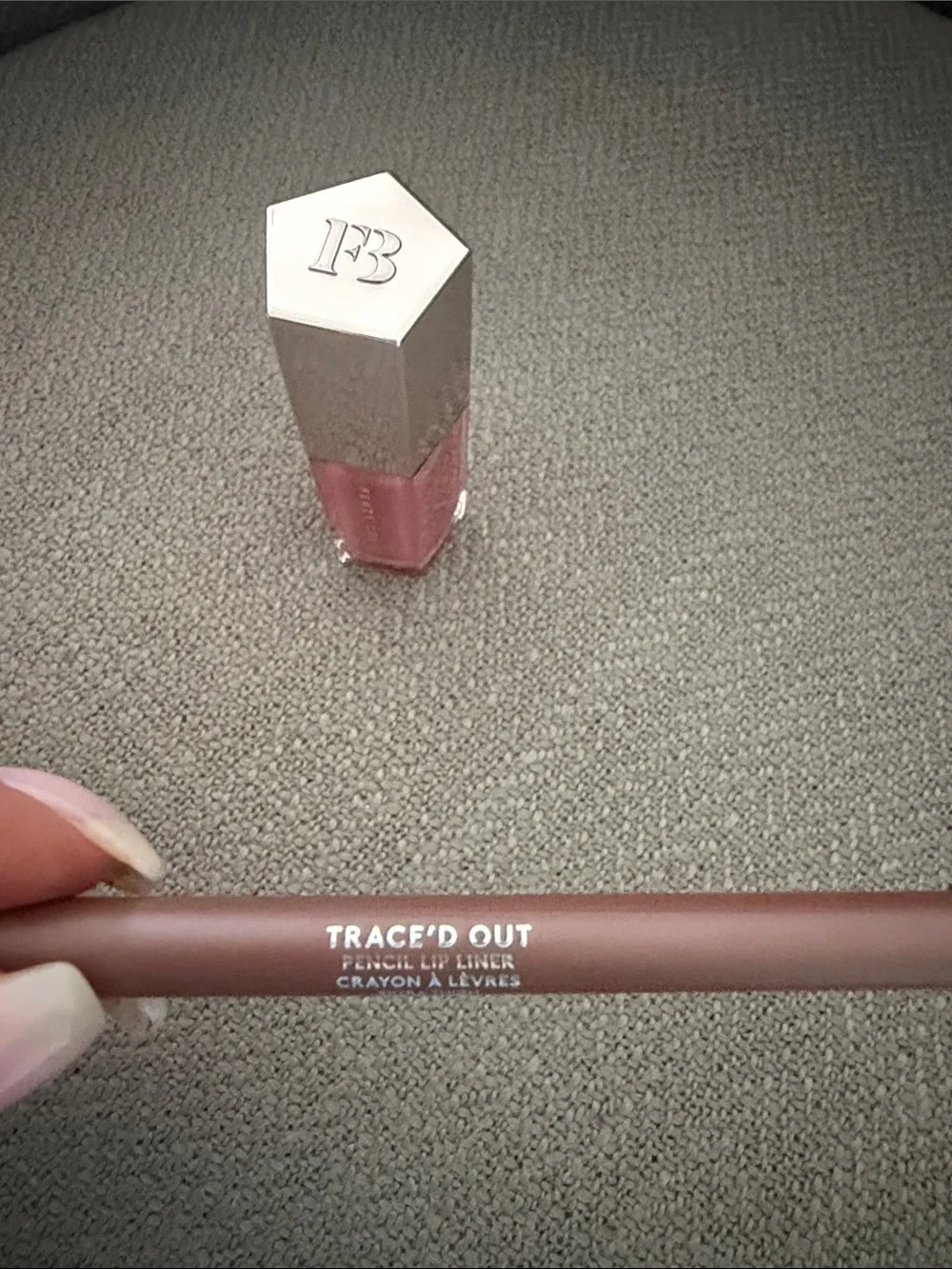 Fenty Beauty Fussy Pink Lip Gloss with Brown Traced OutLip Liner